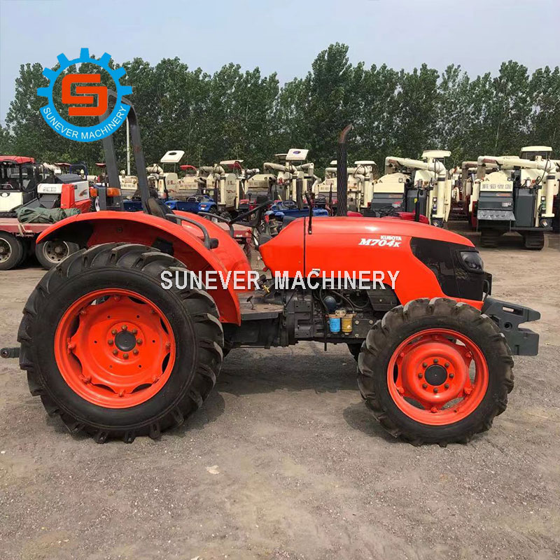 KUBOTA TRACTOR M7040