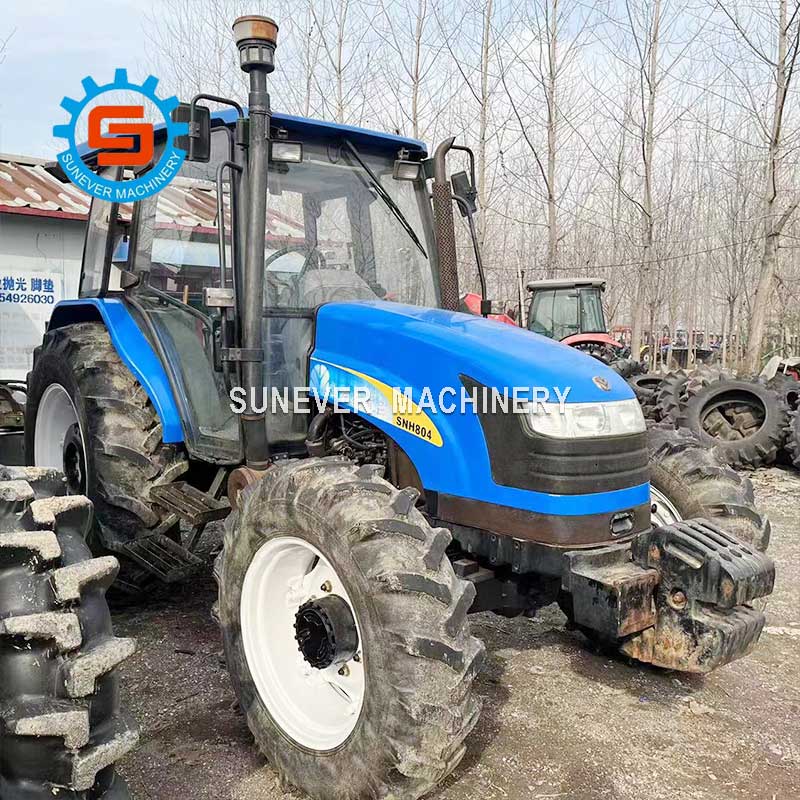 NEW HOLLAND 804 WITH CABIN